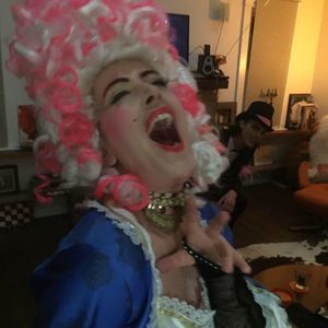 Meet your Posher, Martina